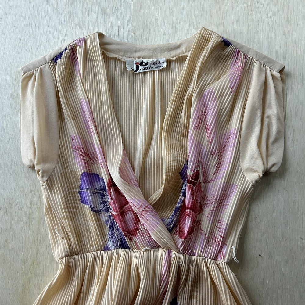 Vintage Jody Of California Dress Womens M Beige Floral Pleated Wrap V Neck Midi